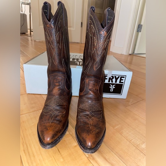 Frye cowboy boots in great condition - Picture 3 of 3